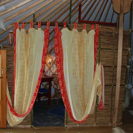 Luxury tent Panorama Jurta 2*
