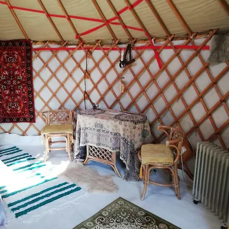 Luxury tent Panorama Jurta 2*